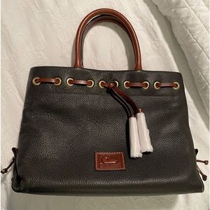 Dooney & Bourke Hand Bag